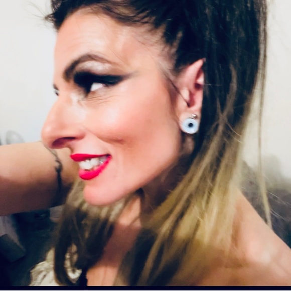 Meet your Posher, Angela - Picture 8 of 9